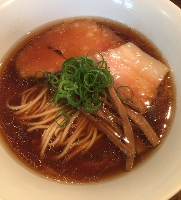 「醤油拉麵 750円」@創作麺工房 鳴龍の写真