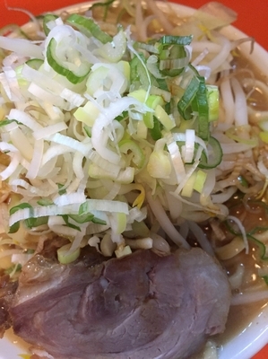 「ミニラーメン　カラメ　ネギましまし」@ちばからの写真