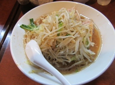 「大ラーメン豚入り（９５０円）」@豚星。の写真