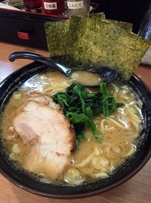 「豚骨ラーメン醤油（６９０円）」@横浜家系 真面目の写真