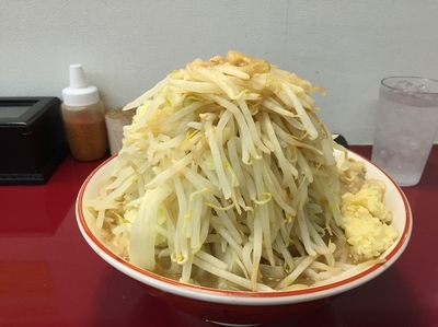 「ラーメン全増し野菜脂ダブル」@ジラフの写真