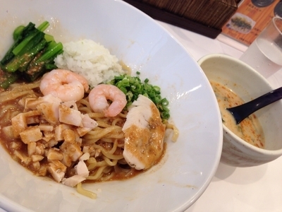 「【限定】冷やし海老まぜ麺（スープ付き）」@海老・特濃煮干そば まるはの写真