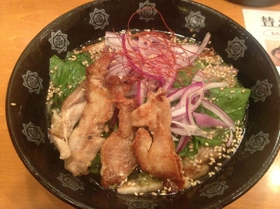 「【限定】かつおの雫ソバ（800円）」@とんこつらーめん俺式 日本橋店の写真