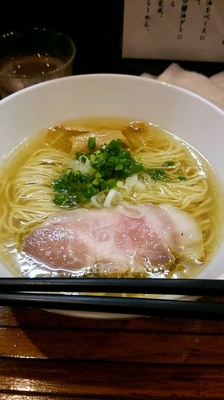 「しおらーめん」@町田汁場 しおらーめん進化 町田駅前店の写真