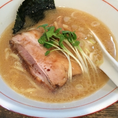 「赤（ 濃厚魚介醤油系らーめん ）」@らーめん食堂 えだぐちの写真