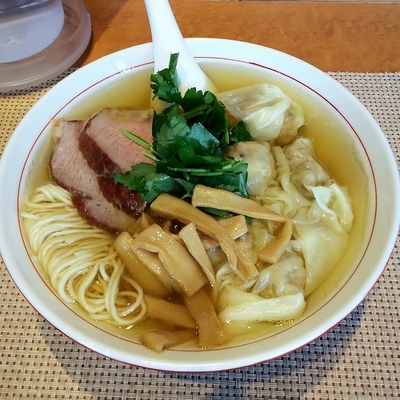 「塩煮干雲呑中華そば　￥９００」@柴崎亭の写真