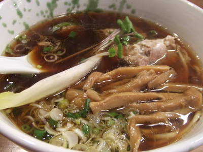 「らーめん　正油　７３０円」@ロ麺ズの写真