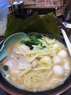 「醤油ラーメン」@横浜家系ラーメン 大黒家の写真