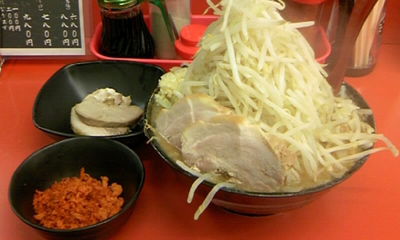 「B豚増しぬ〜どるインスパイア系（特盛り）」@ぬ〜どる専門店 バカみたいに愛してたの写真