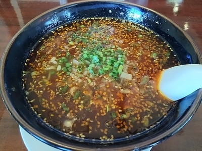 「ゴマソース辛しそば　（担々麺）」@新喜楽の写真