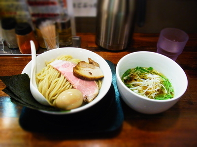 「特製煮干し醤油つけ麺 980円」@自家製麺ばくばくの写真