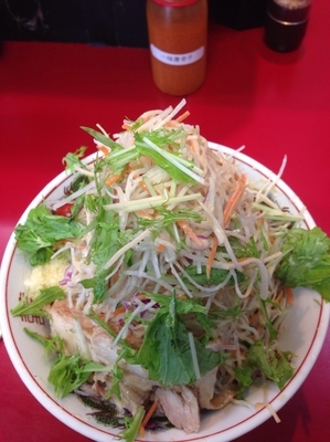 「冷し中華大盛 ヤサイにんにくカラメ」@千里眼の写真