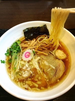 「淡麗煮干そば¥780」@麺屋 六弦の写真