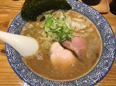 「煮干し鶏白湯ソバ（780円）」@SOUP NOODLE 青雲の志の写真