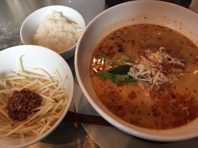 「白胡麻坦々麺・並・1辛+サービスランチ（900+0円）」@紅蠍の写真