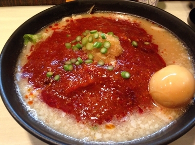 「味玉どて辛麺 辛さ控えめ」@どてちんⅢの写真