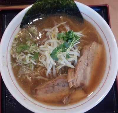 「「らぁめん600円」の大盛100円増」@麺屋いばらきの写真