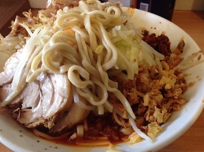 「辛麺 汁なし ＋ チーズ」@豚星。の写真