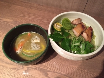 「《期間限定》カリーつけめん（緑）800円」@麺屋 江武里の写真