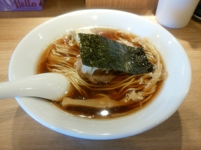 「しょうゆらーめん(並盛・140g)700円」@中華蕎麦 あお木の写真