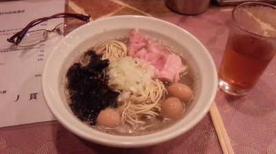 「煮干しそば味玉載せ750円」@灰汁中華 丿貫の写真