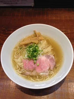 「塩ラーメン」@町田汁場 しおらーめん 進化の写真