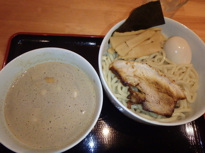 「味玉濃厚煮干しつけ麺(880円)ラ本クーポンでメンマ」@麺家 一鶴の写真