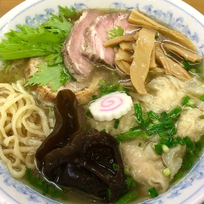「豚スープのワンタン麺S1500円」@MENYA 食い味の道有楽の写真