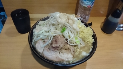 「麺増し６００ｇ大・ショウガ(アブラ)￥８８０+募金￥１００」@ラーメン二郎 八王子野猿街道店2の写真