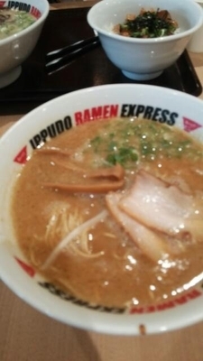 「しょうゆとんこつ」@IPPUDO RAMEN EXPRESS さいたま新都心コクーン店の写真