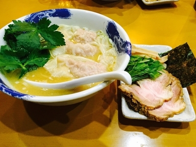 「（SR7限定）タマシャモと天然真鯛のワンタンメン¥980他」@麺屋 扇 SENの写真