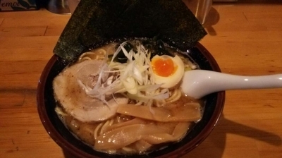 「魚介塩豚骨  \880」@上尾らぁめん 本店の写真