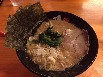 「てっぺん  醤油」@豚骨ラーメン 頂の写真