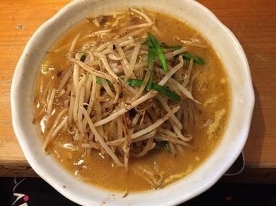 「炒めモヤシの味噌らーめん【920円】」@味噌蔵らーめん まるしゅうの写真