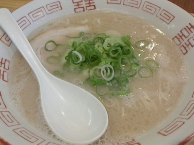 「ラーメン、替え玉、ライス」@博多ラーメンセンターの写真