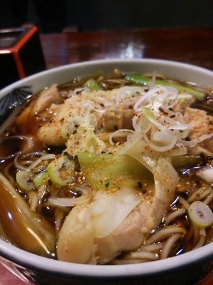 「鶏南蛮そば800円+大盛」@一茶庵の写真