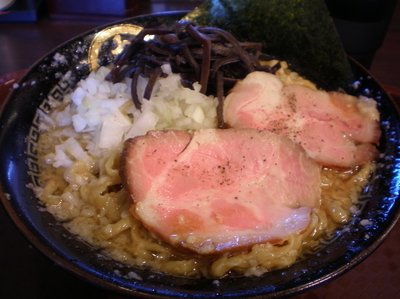 「背脂煮干ラーメン」@煮干 丸めの写真