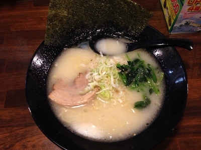 「塩豚骨らーめん （680円）」@熱血流 俺のラーメンの写真
