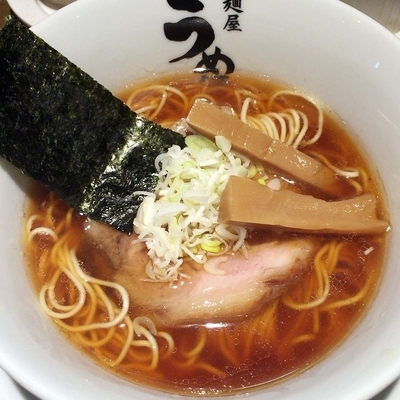 「醤油らーめん（ロース）700円　レアチャーシュー　150円」@麺屋 うめはら 伊勢崎店の写真