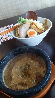 「石焼魚介豚骨つけ麺（300g）」@MOUKOKUの写真