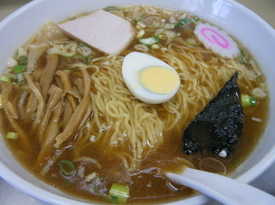 「ワンタン麺900円」@中華そば 大咲の写真
