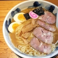 特製博多中華そば（中麺）