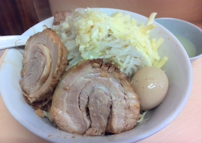 「油そば+チーズ+味玉（麺＆野菜少なめ・にんにく）」@自家製ラーメン 大者の写真