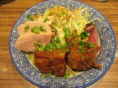 「４周年限定　冷し肉そば（８５０円）＋あらいめし」@ラーメン燈郎の写真