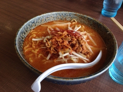 「辛味噌らーめん（大盛り）810円＋100円【外税表示】」@麺場 田所商店 中原店の写真