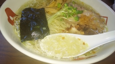 「塩そば（大）」@支那そば やまき 正月屋分店の写真