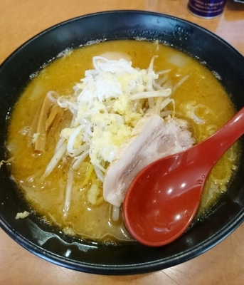 「味噌らーめん(830円)+味玉(100円)+中盛(50円)」@麺屋 翔 西新宿本店の写真