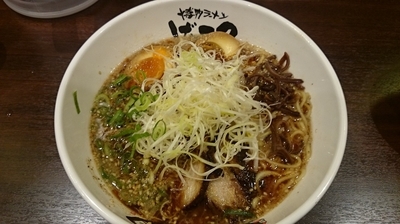 「黒マー油ラーメン」@博多ラーメン げんこつ 江坂店の写真