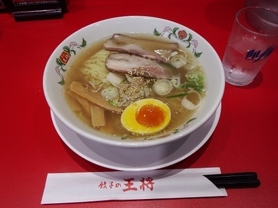 「牛骨塩ラーメン」@餃子の王将 イオン千歳店の写真