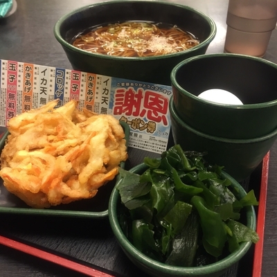 「朝そば（玉子）（￥330）＋わかめ（クーポン）」@ゆで太郎 東五反田店の写真